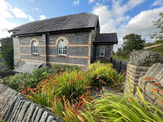 Pass the Keys Dog-Friendly Retreat for 6 with Amazing Views - Taxal - 0