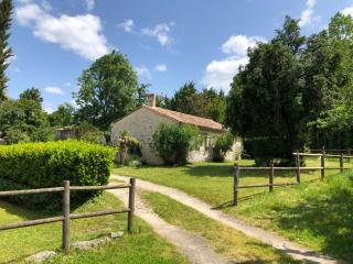 Gite Roche Blanche - Lolme - 8