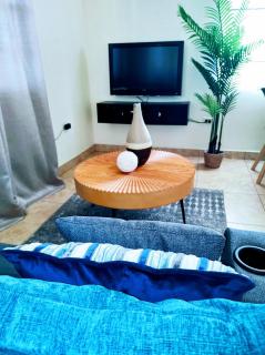 LittleLux Living - George Hill - 7