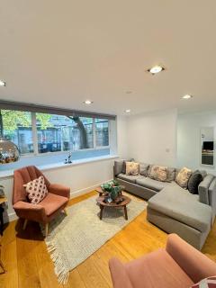 Spacious 3-bedroom flat in Holloway with unique central patio with FREE Wi-Fi - Londra - 7