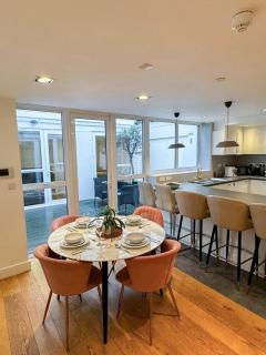 Spacious 3-bedroom flat in Holloway with unique central patio with FREE Wi-Fi - Londra - 2