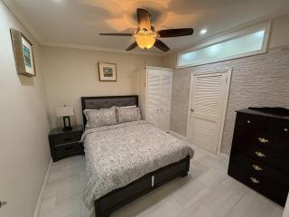 Veroniques House Modern City Apartment - Port-of-Spain - 7