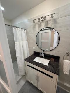 Veroniques House Modern City Apartment - Port-of-Spain - 3