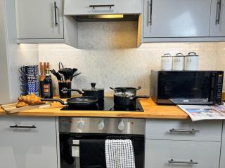 3 Bathroom 30 secs to Everton Stadium with Parking - Liverpool - 8