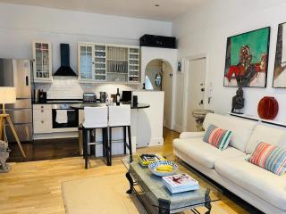 Beautiful Two Bedroom Flat in Kensington - London - 3
