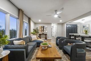 Your Unique Stay by the Tracks by LCP Collection - Oswego - 5