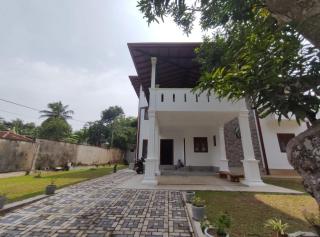 Grand 36 Villa - Hikkaduwa - 1