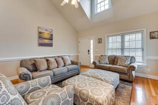 9 Mi to Dtwn: Greenville Home w/ Screened Patio! - 7
