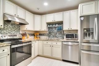 3 Mi to Vinoy Park St Petersburg Gem with Patio! - 9
