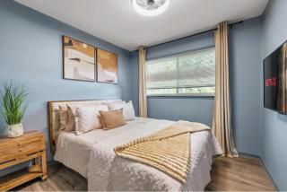 Luxury 3BR with Game Room - Lemont - 4
