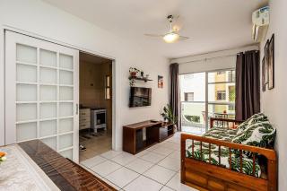 Apto na Enseada excelente localização, 500m da Praia, Garagem, Ar Condicionado Portaria 24 horas - 4