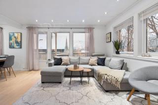 Near Downtown - Large Beds - Free Parking - 3