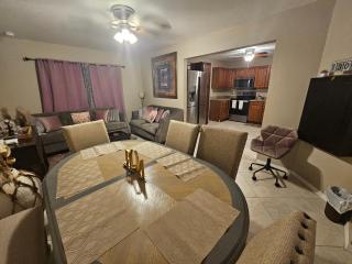 Cozy & Spacious 2 Bedroom Haven - - Non Smoking - Lehigh Acres - 0