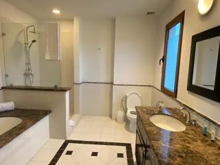 Deluxe Apartment Sea and Marina View - whatsap on photos - Maho Reef - 7