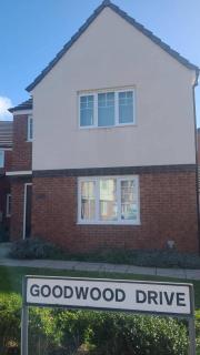 Goodwood Drive Hideaway - 4BR House - Wolverhampton - 1