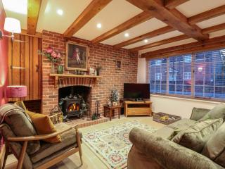Curiosity Cottage - 5