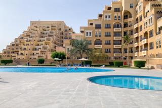 Stunning 1BR Stay on Al Marjan Island - Ras al Khaimah - 0