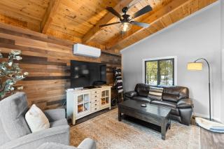 Blue Haven - Wooded, pet friendly home w/ trailer parking, AC, and deck - 4