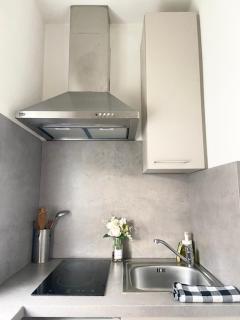 Studio Clara - proche gare et aéroport, balcon - 6