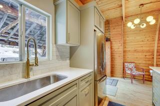 Half-Mi to Park City Mountain Cabin with Hot Tub! - Park City - 2