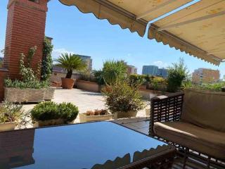 Luxury spacious flat with a lovely terrace - Tirana - 3