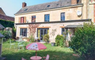 8 Bedroom Gorgeous Home In Courdemanche - Courdemanche - 1