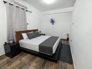A 7 minutos del Aeropuerto SDQ, Moderno y Compacto Apartamento - Boca Chica - 5