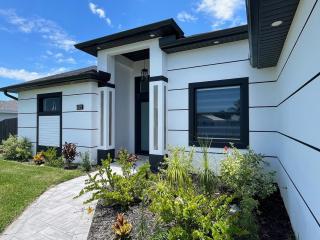 Cape Villa - Cape Coral - 9