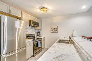 Lake Access and Views Condo with Pools in Osage Beach - Osage Beach - 3