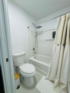 Family stay Near Disney - 5