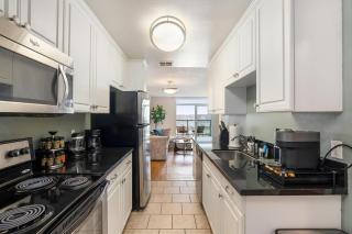 Smoky Quartz - Marina View Spacious 3BR near Yacht Club - Los Angeles - 7