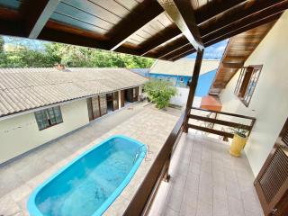 Casa com Piscina no Morro das Pedras - Florianópolis - 2