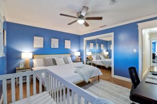 Entire Private 4-Bedroom Home w Gated Yard, Parking, King Bed, Available Now - Spring Valley - 1