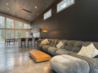 McCracken's Mid Century Modern Luxury Cottage - Burleigh Falls - 0