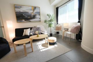 Cozy 2 Bedroom Retreat in Vibrant DTLA Awaits! - Los Angeles - 2