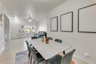3 Mi to Dtwn Mesa Townhome with Patio - 5