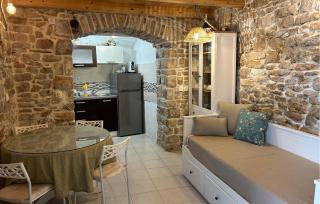 Gorgeous Home In Donje Selo - Donje Selo na Šolti - 7