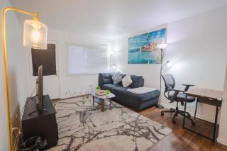 APT Near Hospital,UofM,EMU - 5