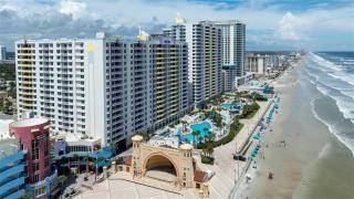 Luxury 3BR Villa Direct Oceanfront Resort Life - Daytona Beach - 8