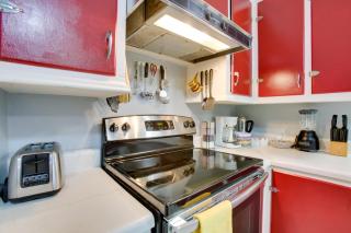 Walk to 1st Street Family Home in Thibodaux! - Thibodaux - 2