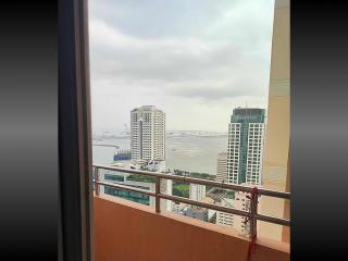 Place To Stay Book Now Free Pool, Free Sauna, Sea View, And 40 Percent Discount PROMO This Month Units Complete With A Balcony And Stunning Views Of Manila Bay Located In The Heart Of Manila Updated 2025 Price - Manila - 1