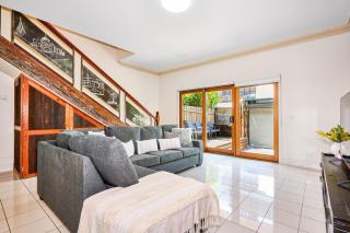 West Melbourne Gem 4 Bedrooms, Car Park, Perfect for Families - Melbourne - 0