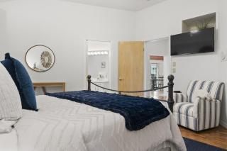 Beachy Beauty with Wrap Around Balcony - Palm Coast - 2