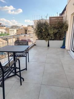 Modern Athens Apartment with Large Private Balcony - Atene - 2