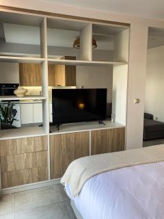 Modern Athens Apartment with Large Private Balcony - Atene - 1