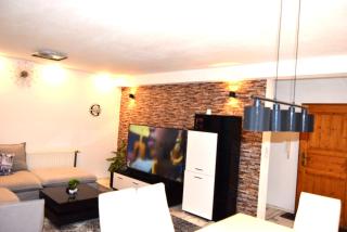 GHomeT - 6 Zimmer Wohnung with parking - Up to 10 guests - Monteur, Handwerker & Large family welcome - Jettingen - 8