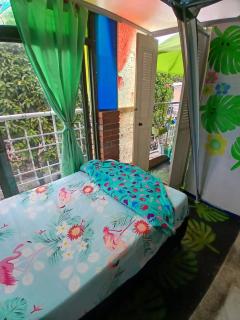 MANOA "Lugar de descanso" HABITACION CON VISTA A LA CIUDAD, FRESCO Y VENTILADO - 2