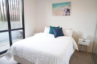 St Kilda Fitzroy St apt in secure luxury building - 2