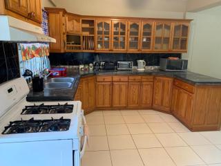 Diddy john aparrment rental property - Kingstown - 5