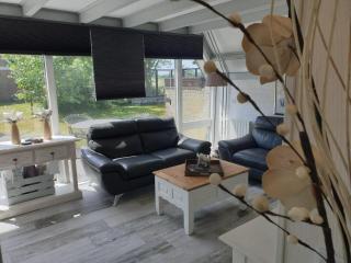 Charming Bungalow Near the Beach - Sint Maartensbrug - 9